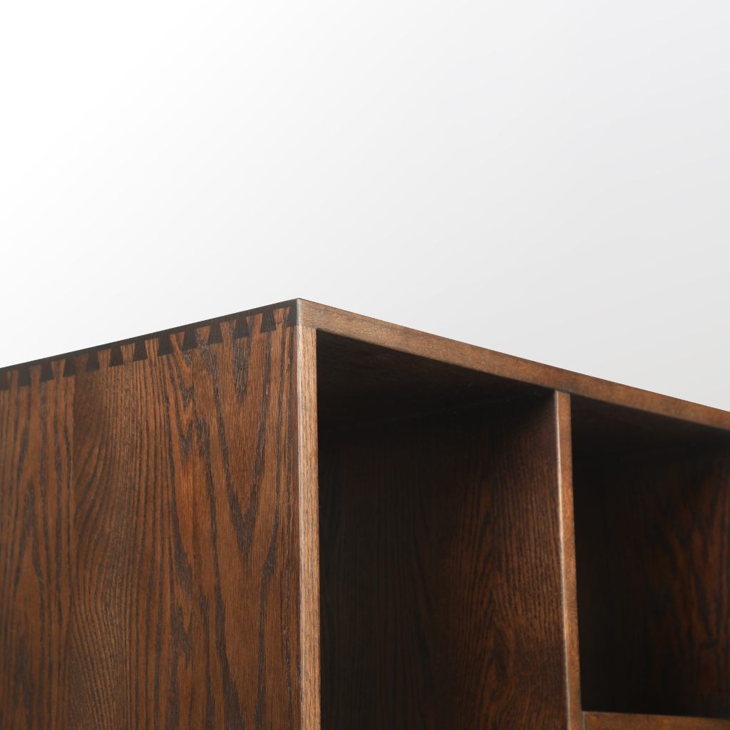 TRADITIONAL DISPLAY SHELF / トラディショナル ディスプレイ シェルフ