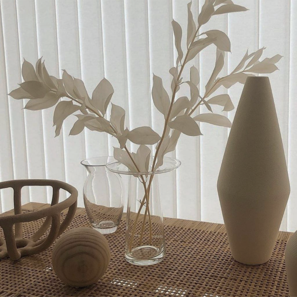 モダンなテイストのインテリアと組みわせてコントラストを楽しむのもおすすめ。