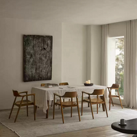 6JOHAN ウォルナットチェア ダイニング空間での使用例 モダンで温かみのある