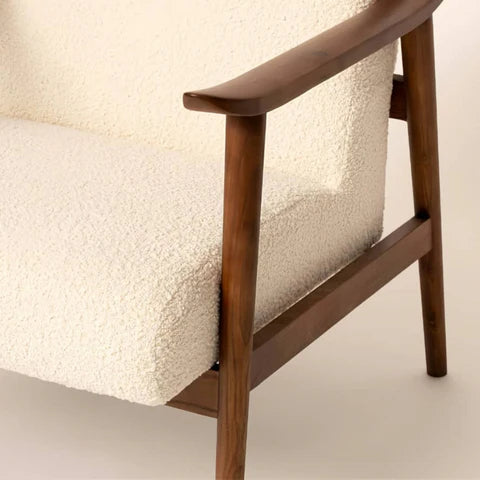 北欧風おしゃれアームチェア｜ブークレ生地×木製フレーム – 6JOHAN