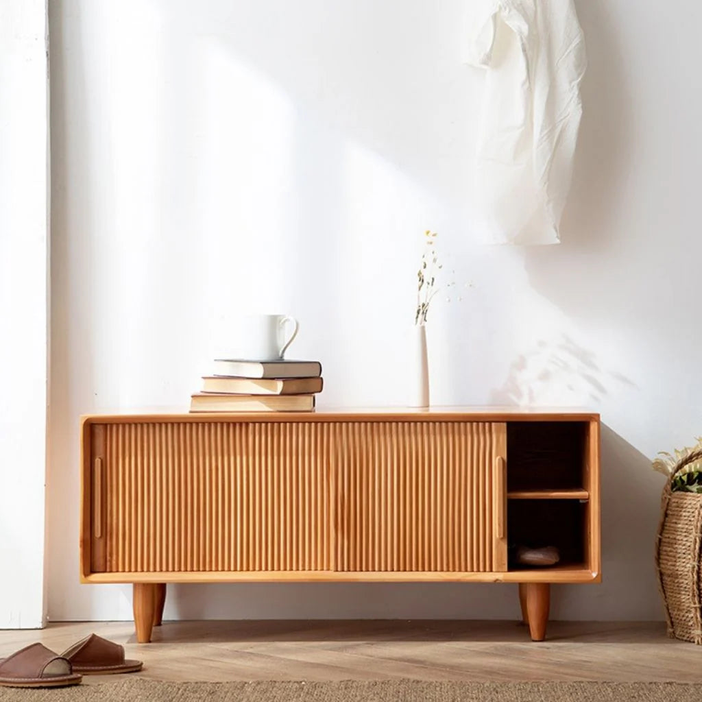 ナチュラルローキャビネット プリーツ扉がおしゃれな収納家具 – 6JOHAN