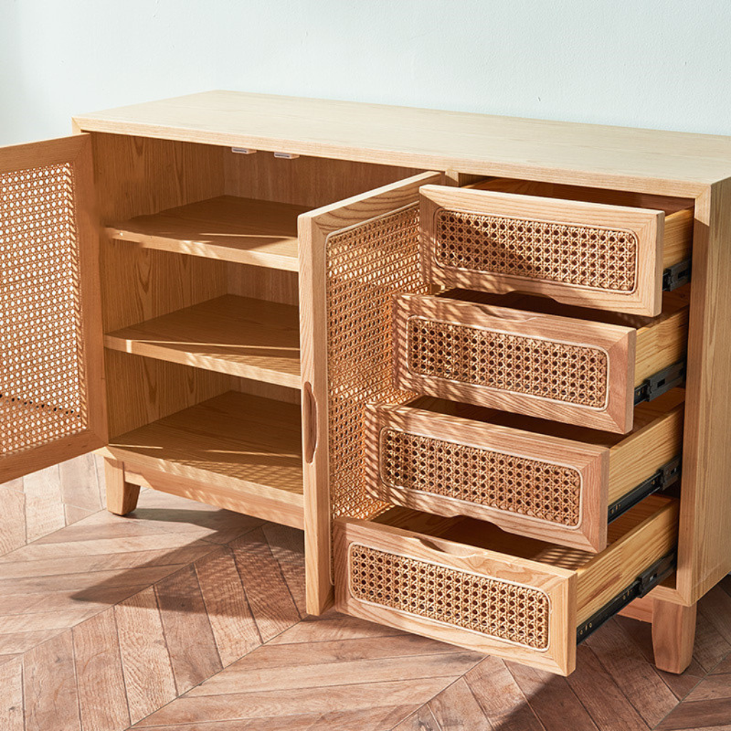 6JOHAN Rattan Wood Sideboard 扉と引き出しを開いた状態の収納家具 使いやすいレイアウトデザイン
