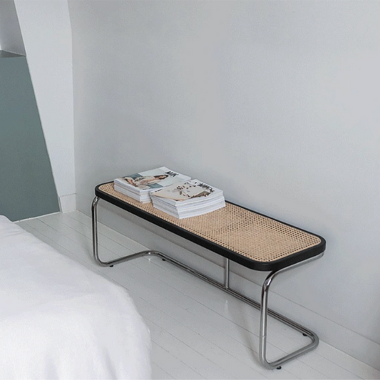 お部屋を彩る飾り棚としての使用もおすすめです。