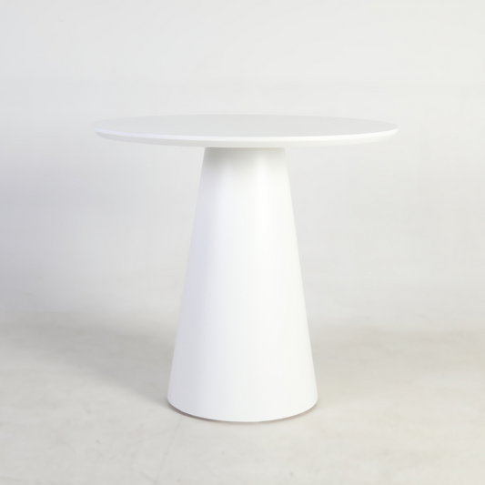 6JOHAN Smooth Dining Table ホワイトラウンドテーブル シンプルで彫刻的な円錐ベースデザイン
