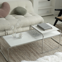 6JOHAN ホワイトセンターテーブル スチールフレーム 北欧モダンのリビング向けローテーブル
