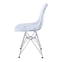 滑らかなカーブが座り心地の良さを叶えます。