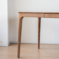 収納力とデザイン性を兼ね備えた木製おしゃれデスク – 6JOHAN